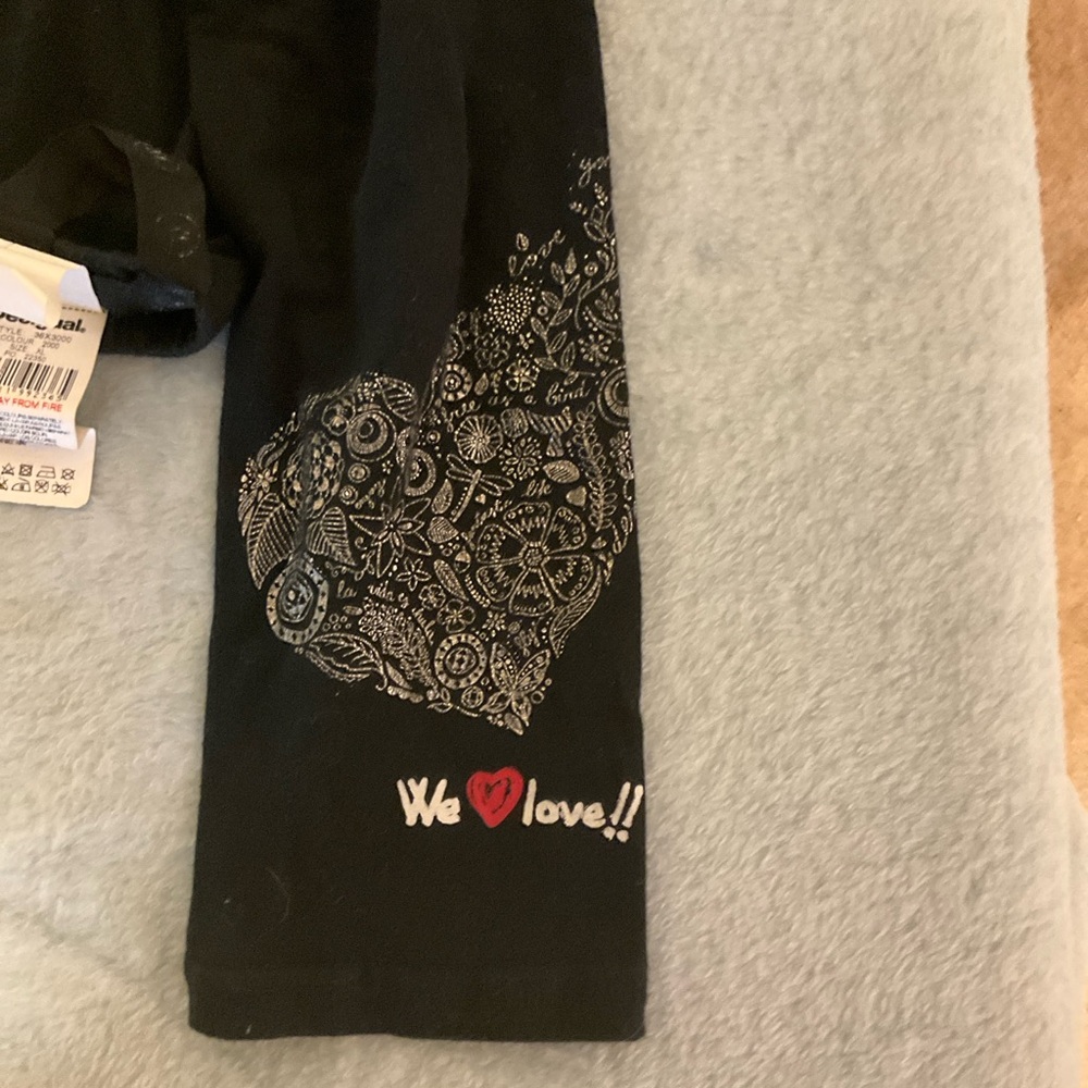 Desigual Black Graphic Heart Leggings | Girls XL / Fits Adult Small